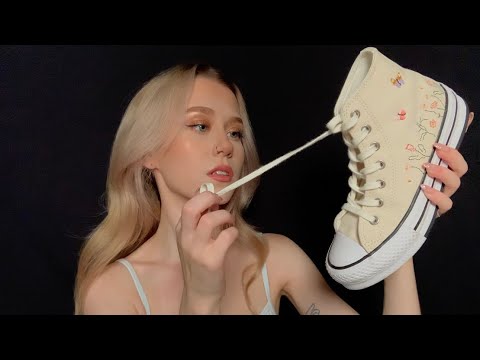 ASMR Inspecting Random Objects (Glove Sounds, Tapping)