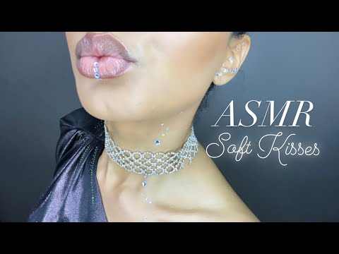 ASMR ✨ Soft Kisses & Gum Chewing