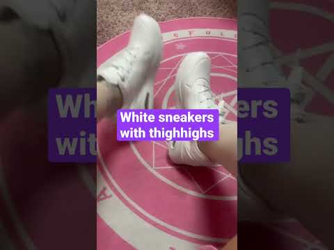 Thighhighs Legs with Sneaker #shortsvideo #shortsviral #schuhe #sneakers #whitesneakers