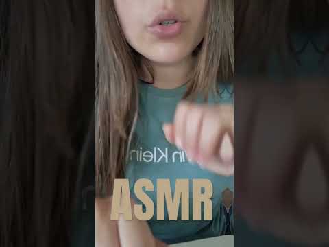 asmr mouth sounds and hand movements #satisfying #asmrsounds #sussurros