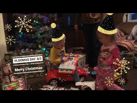 VLOGMAS DAY 3/3 | Christmas Morning, Family, Presents, & A Hatchimal 💕