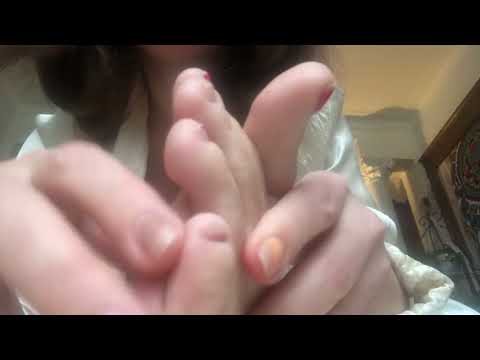 ASMR Playing with toes and feet