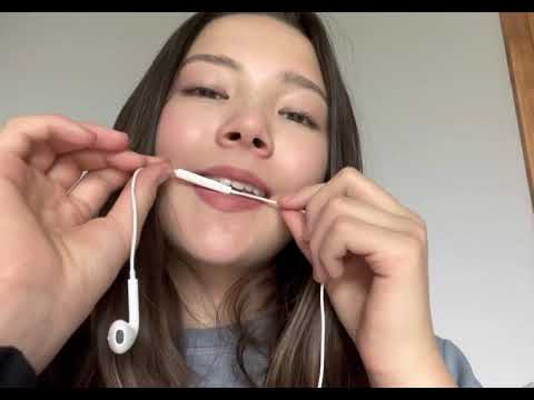 ASMR Ear Eating and Mouth Sounds 👄😍