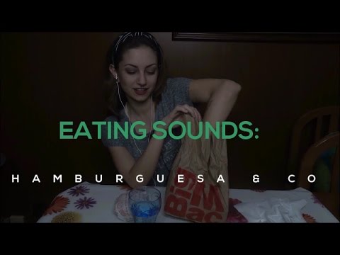 ASMR Comiendo una hamburguesa + susurros /Mukbang
