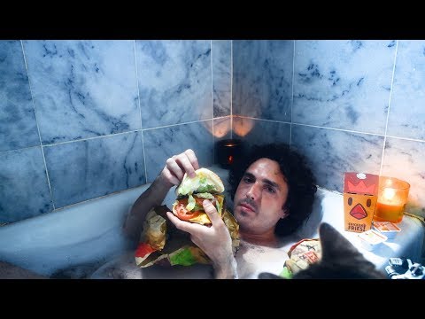 EATING ANGRY WHOPPER in a Cool Bath ASMR ( Real Sounds ) 자막 字幕  ਉਪਸਿਰਲੇਖ | Nomnomsammieboy