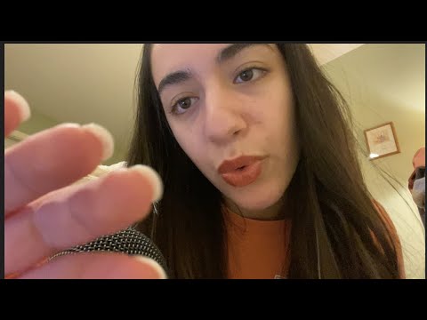 ASMR - MOUTH SOUNDS AND HAND MOTIONS