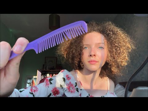 ASMR | Scratching Your Face With A Comb ( + some tongue 👅 clicking ) | No Talking 🤐