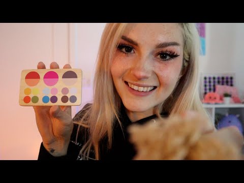 [ASMR] Girlfriend Does Your Wooden Makeup 💄✨ Up Close, Wooden Triggers, Hand Movements