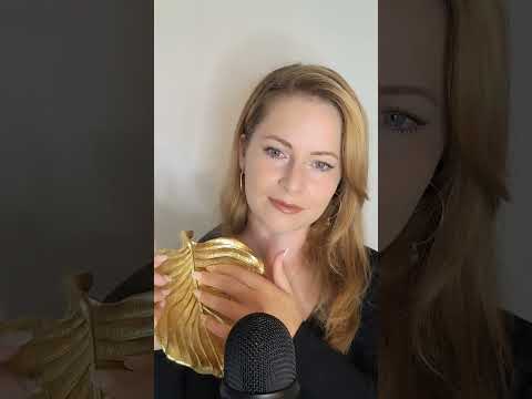 ASMR tapping different item
