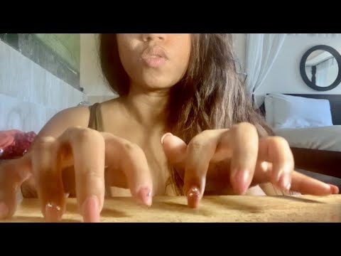 ASMR- Very Tingly Nail Tapping -Lots of Triggers