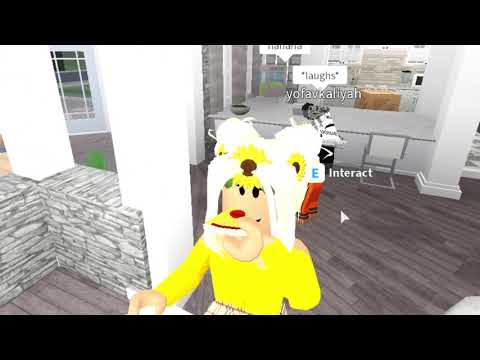 MOVING TO BLOXBURG & GIVEAWAY WINNER | Roblox