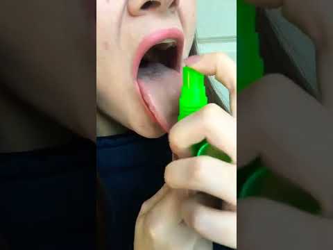 ASMR spray candy spritz 💚🐍 mouth miss totally tubular satisfying mouth sounds tongue sunny #shorts