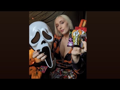 🍂🎃👻ASMR Halloween Masks & Candy🎃🍫🍬🍂 tapping on different masks-candy wrapper and eating sounds🍂