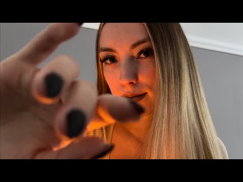 ASMR | there‘s something in YOUR FACE?!👄 up-close personal attention + mouth sounds