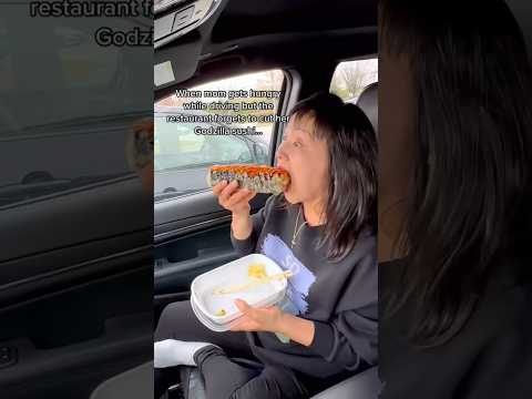 WHEN THE RESTAURANT FORGETS TO CUT MOMS SUSHI #shorts #viral #mukbang