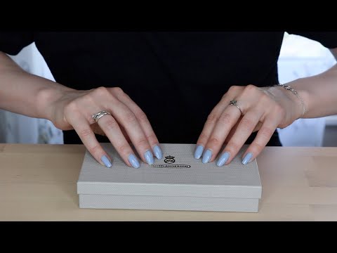 ASMR Nail Tapping & Scratching Textured Box | Finger Tapping (No Talking)