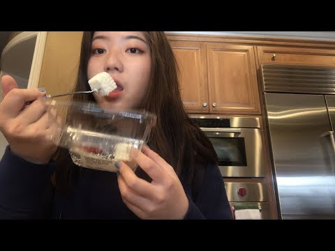 ASMR eating coconut pudding jelly thingy