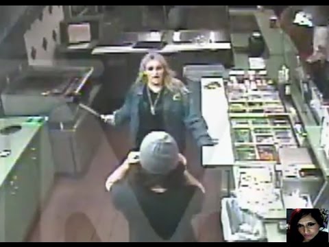 Jamie Lynn Spears whipping out a giant knife during a fist-fight at a Pita Pit - Video Review