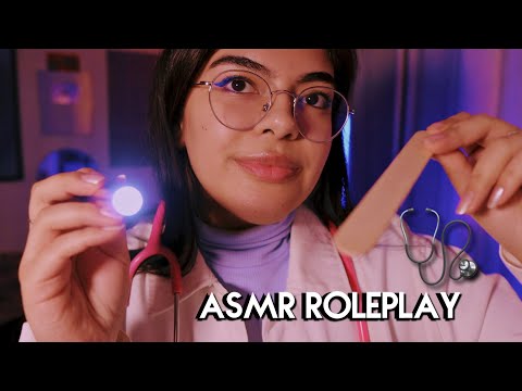 ASMR Roleplay ✨ Chequeo médico para dormir 😴 sigue la luz, otoscopio, focus on me