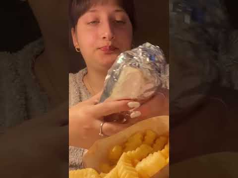 Asmr burrito mukbang
