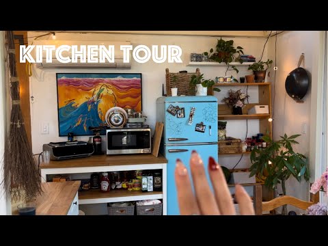 ASMR: Kitchen Tour (tapping, scratching, etc)👩🏼‍🍳