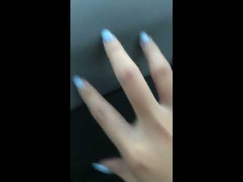 ASMR: Tapping and Scratching in the Car (some background noise)