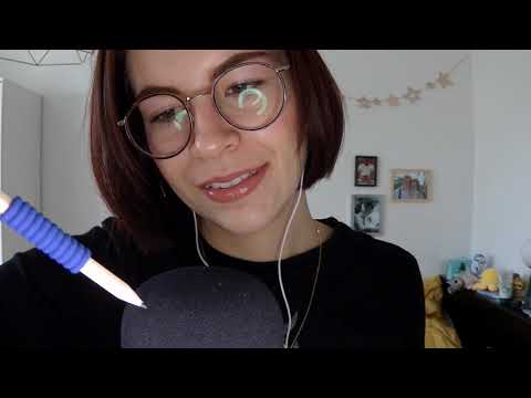 ASMR | What's In My Pencil Case *tingly answer*
