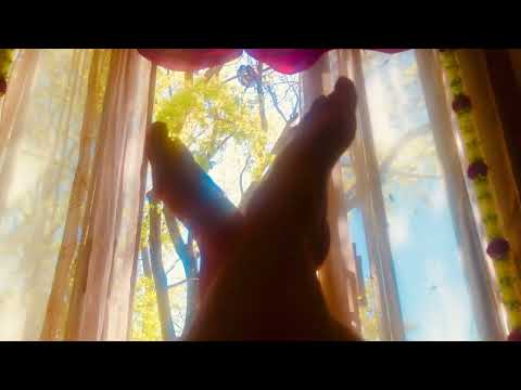 ASMR Feet dancing in sunshine