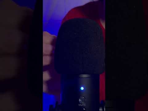 ASMR Tapping and Scratching on Mic 😌 #asmr #tapping #scratch #scratching #shorts
