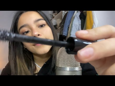 ASMR Roleplay | te maquillo| 😎💄 2.