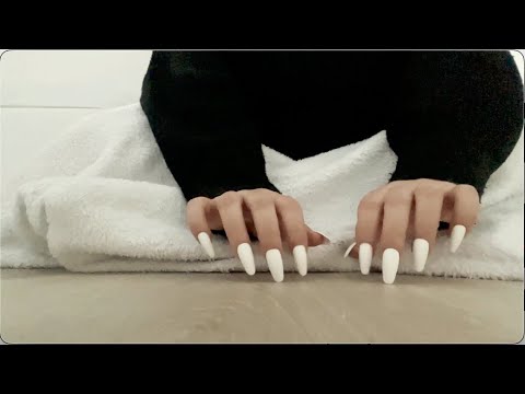 ASMR | Build up Floor tapping and scratching, camera tapping, scurrying with long nails, no talking