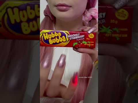 ASMR with Hubba Bubba bubble gum 🍓🍓🍓 #bubblegum #blowingbubbles #asmr