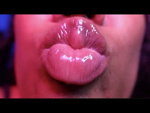 ASMR KISSES | 8 LONG MINUTES NO TALKING 😘💋😋