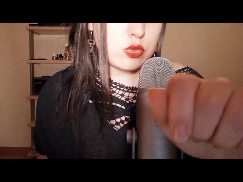 ASMR Scratching & tongue clicking (and sh*t happens sometimes xD)🦄