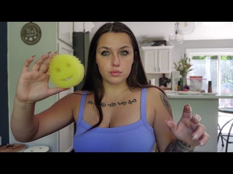 ASMR- Fast Tapping & Scratching On Random Items!!!