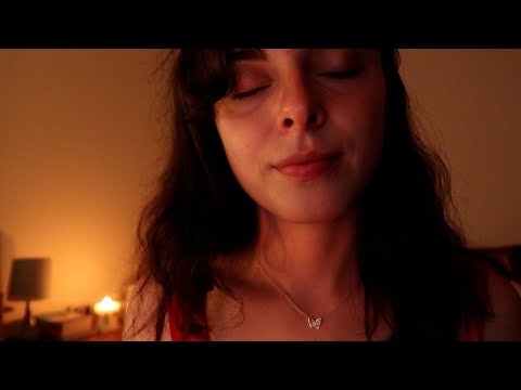 asmr ♡ soothing affirmations & hand movements (sleepy attention + whispering)