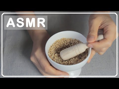 [RICE ASMR]  Grinding 쌀 빻는 소리 등 お米を碾く音など