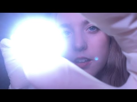 ASMR Dr | There’s something in your eyes 👀 [Light triggers, gloves & up close attention]