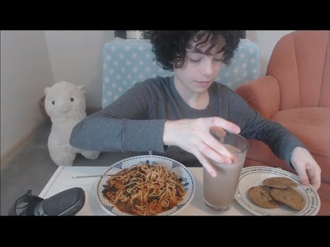 MUKBANG: Pasta and Cookies + meet my dog!