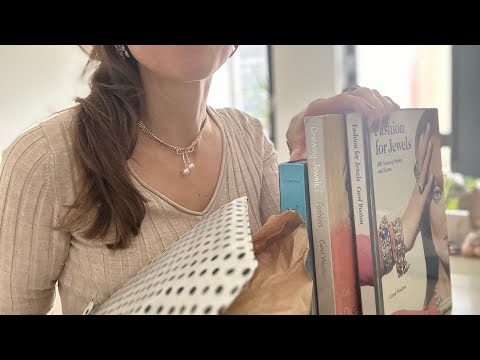 ASMR 💎 💍 SHOP ROLEPLAY UNWRAPPING 📦 PAGE TURNING SQUEEZING GLOSSY 📚