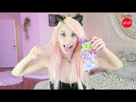 ASMR ♡ Mouth sounds // Eating Japanese Candy & Tapping Crinkles & chewing