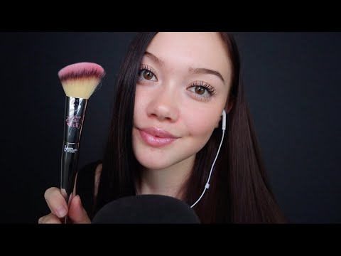 ASMR| MOUTH SOUNDS AND MIC BRUSHING
