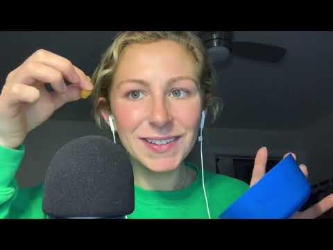 ASMR// EAT WITH ME: MOUTH SOUNDS, EATING, CHEWING