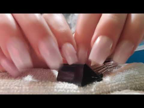 Random Asmr scratching and tapping