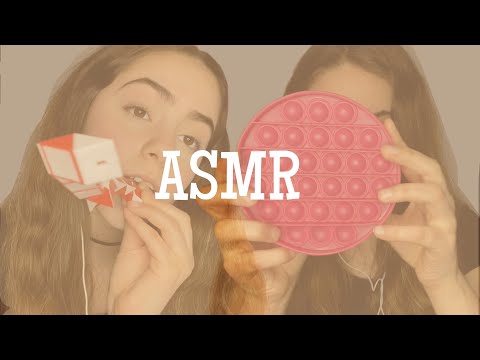 ASMR jugando con fidgets