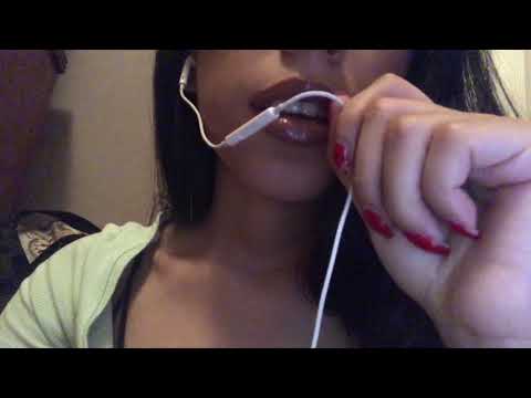For Those Who Can't Sleep and/or Stressed! {ASMR: hand movement , Tapping & Some Gum Chewing}
