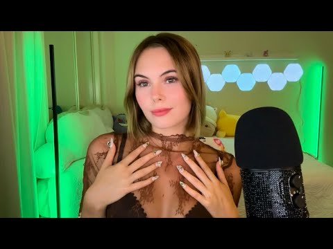 ASMR | Fast Triggers 🤎 (fabric scratching, collarbone tapping, hand movements…)