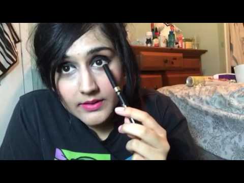 Asmr : Whispering Softly Makeup Application