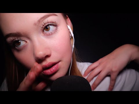 ASMR| MOUTH SOUNDS (TICO) AND PURE FABRIC SCRATCHING