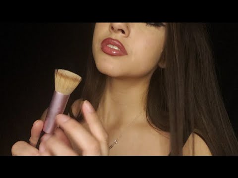 ASMR| Cute Girlfriend does your makeup❤ *Tingly mouth/tapping sounds* ✨